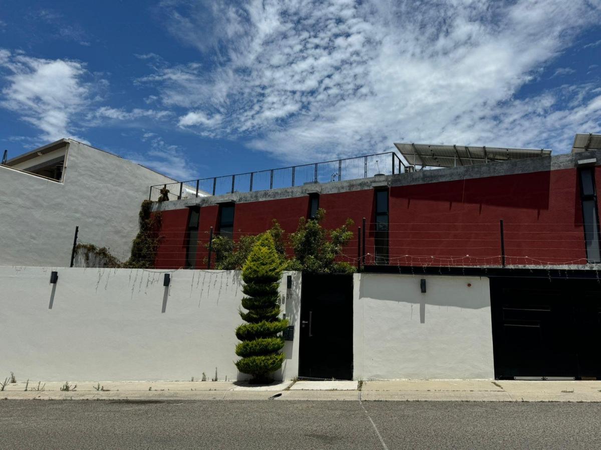 CASA EN LAS PLAZAS AGUA CALIENTE