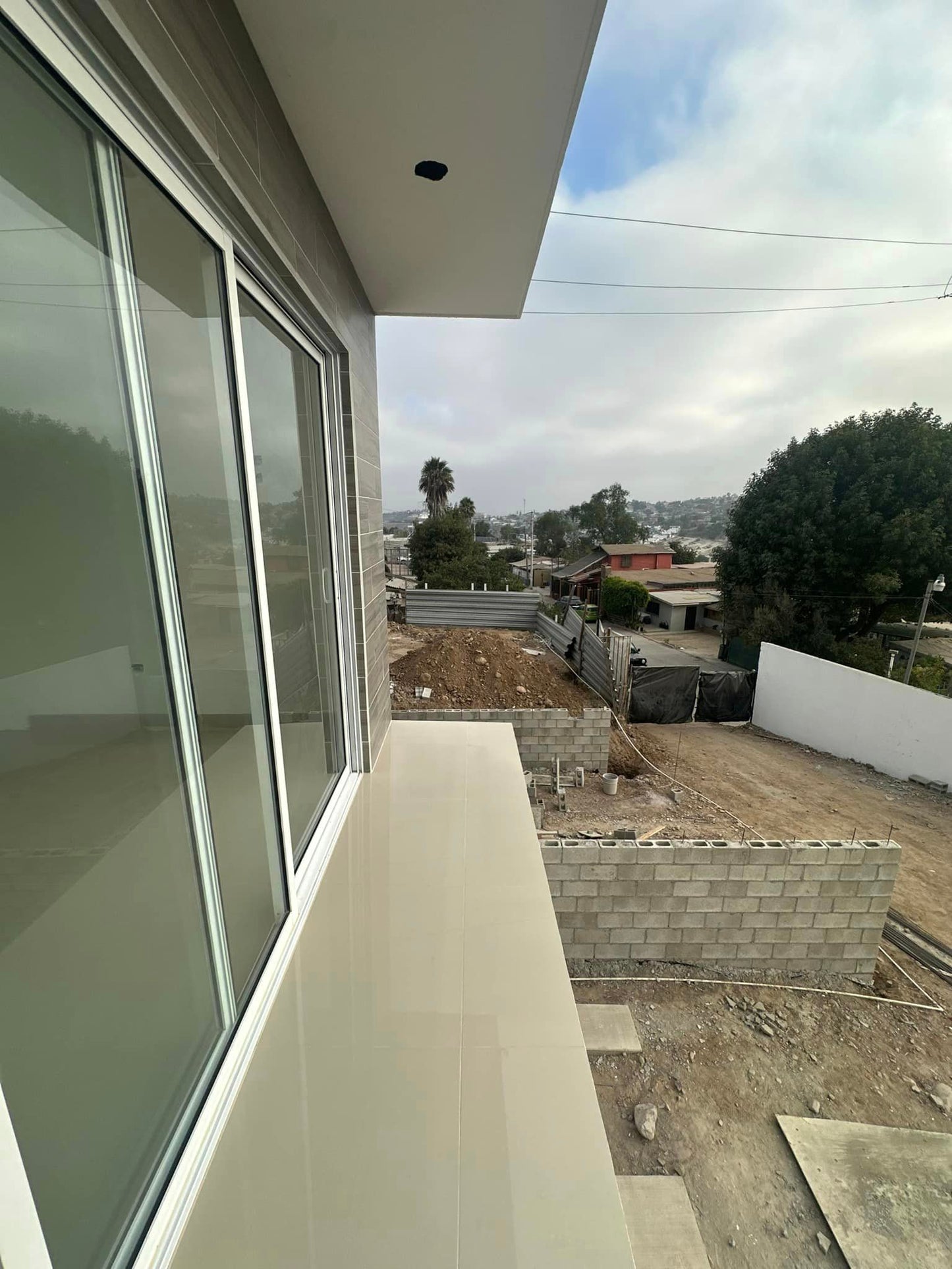 4. CASA EN AGUAJE DE LA TUNA, TIJUANA