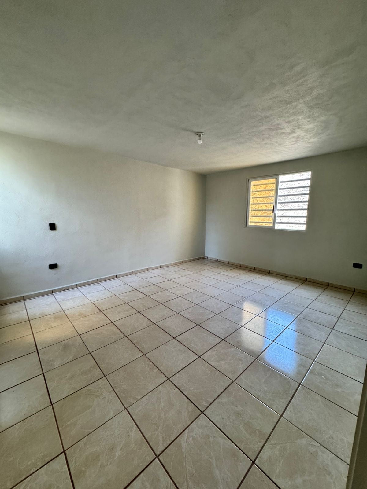 CASA PRADERAS DE LA GLORIA, TIJUANA