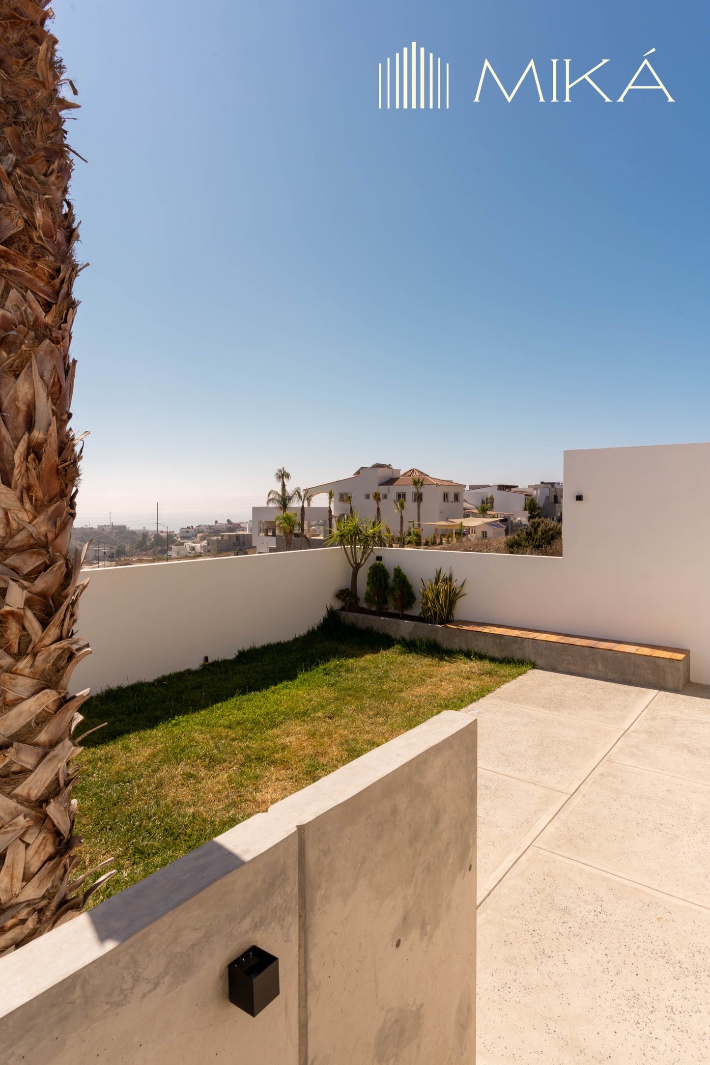 2. CASA EN REAL DEL MAR