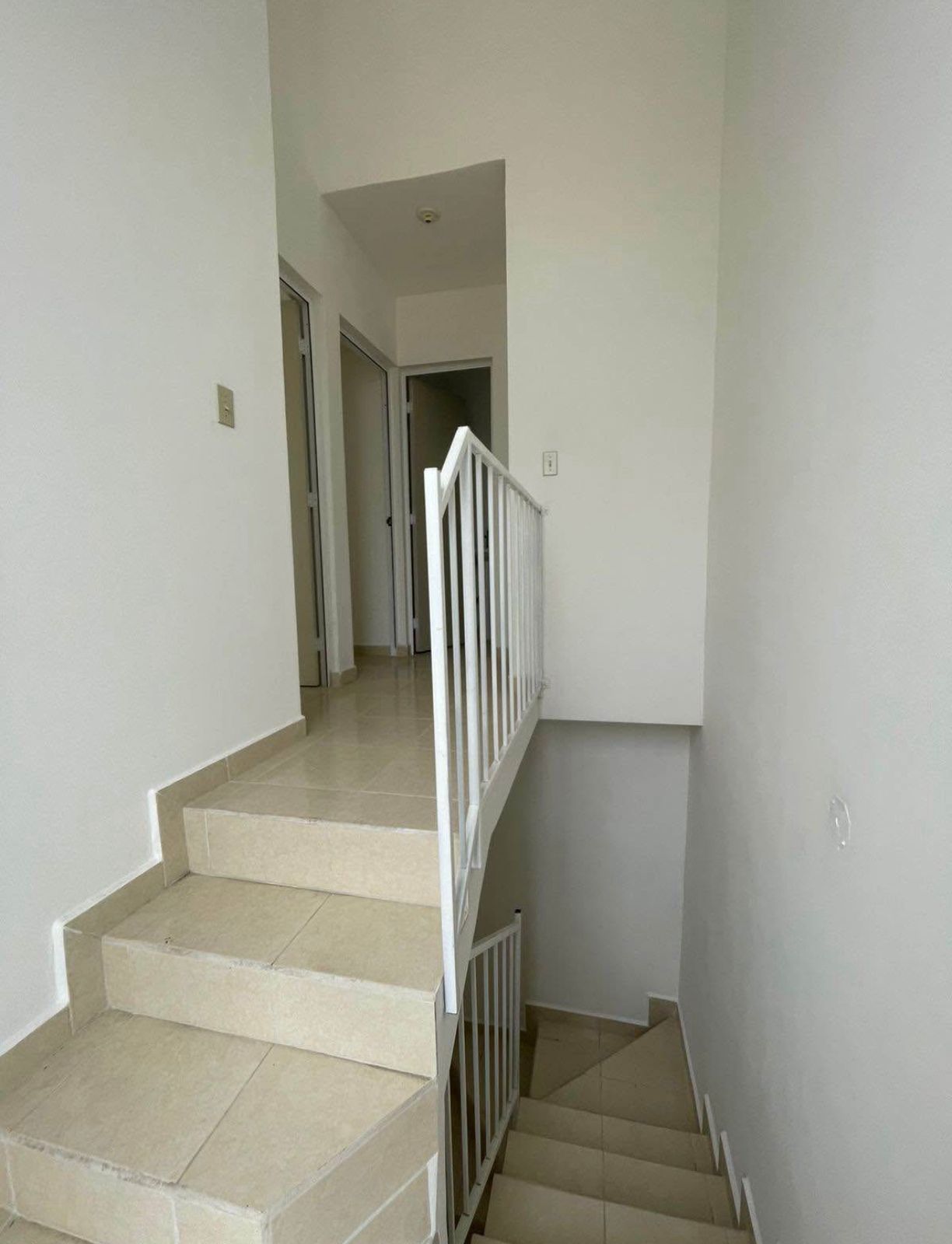 2. CASA LOMAS DEL DESIERTO, ROSARITO