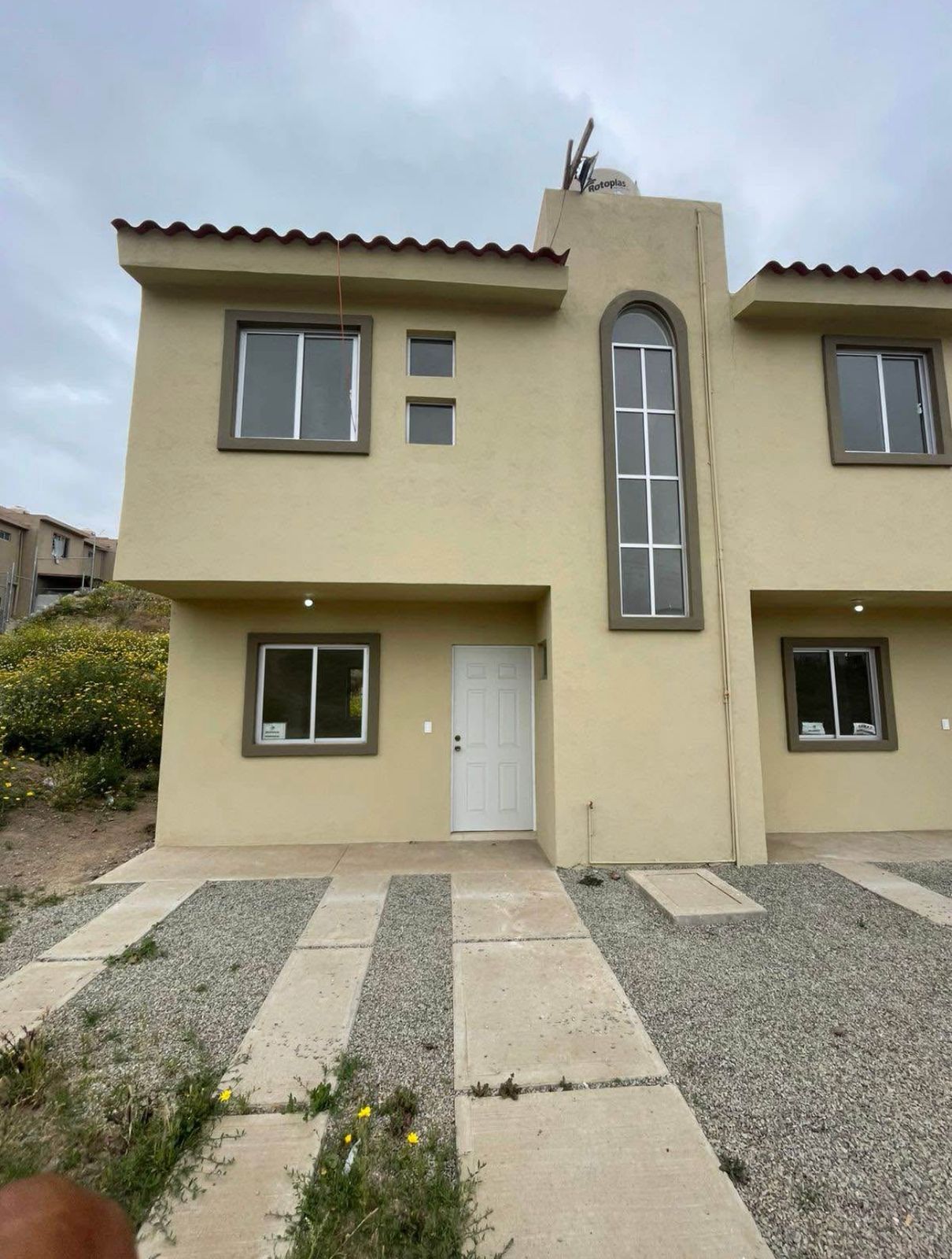 2. CASA LOMAS DEL DESIERTO, ROSARITO