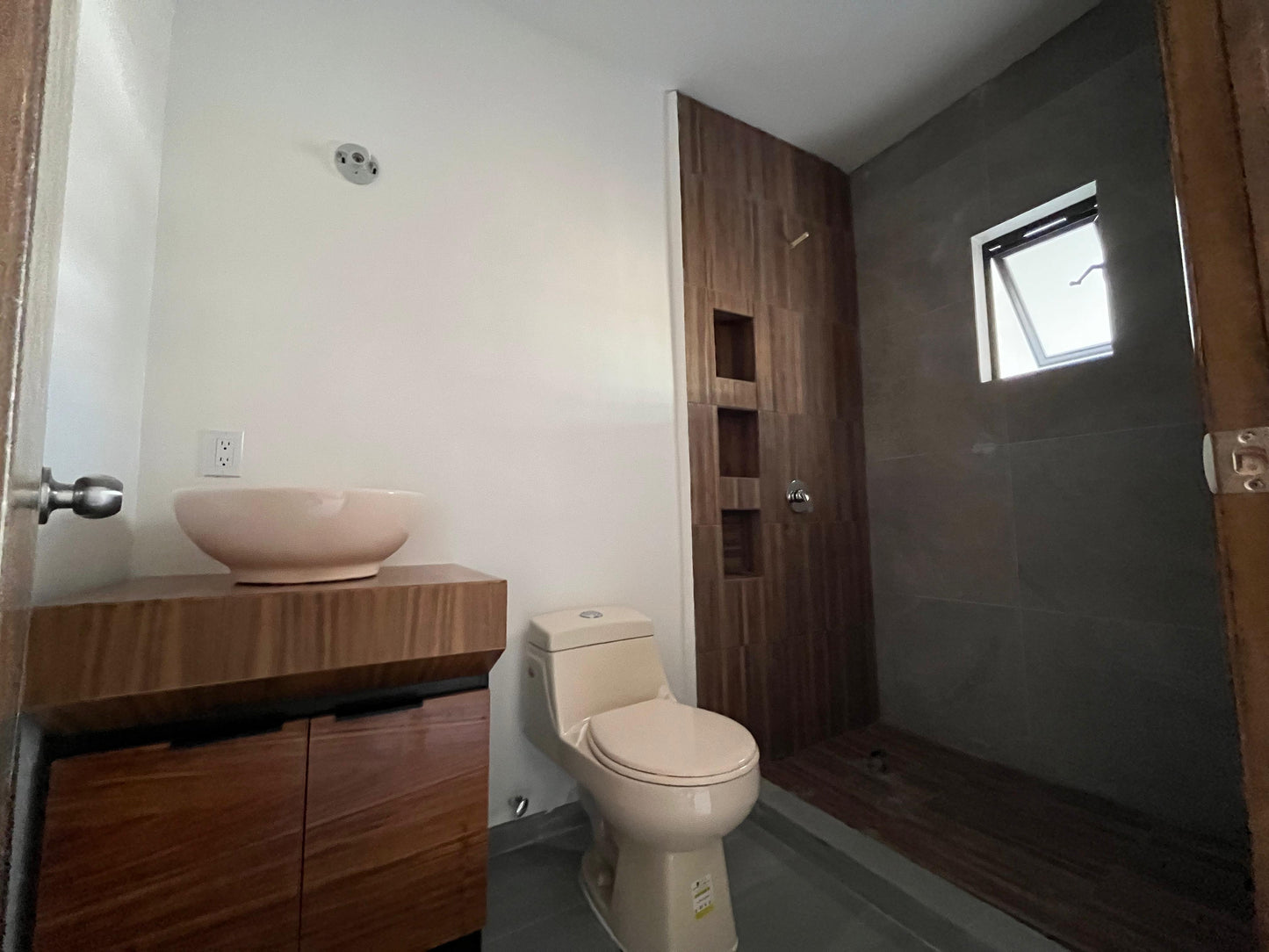 3.CASA NUEVA BLVD. DEFENSORES, ROSARITO