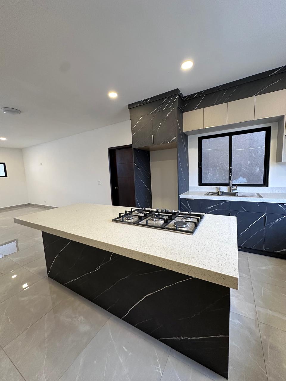 3.CASA EN LEANDRO VALLE, TIJUANA