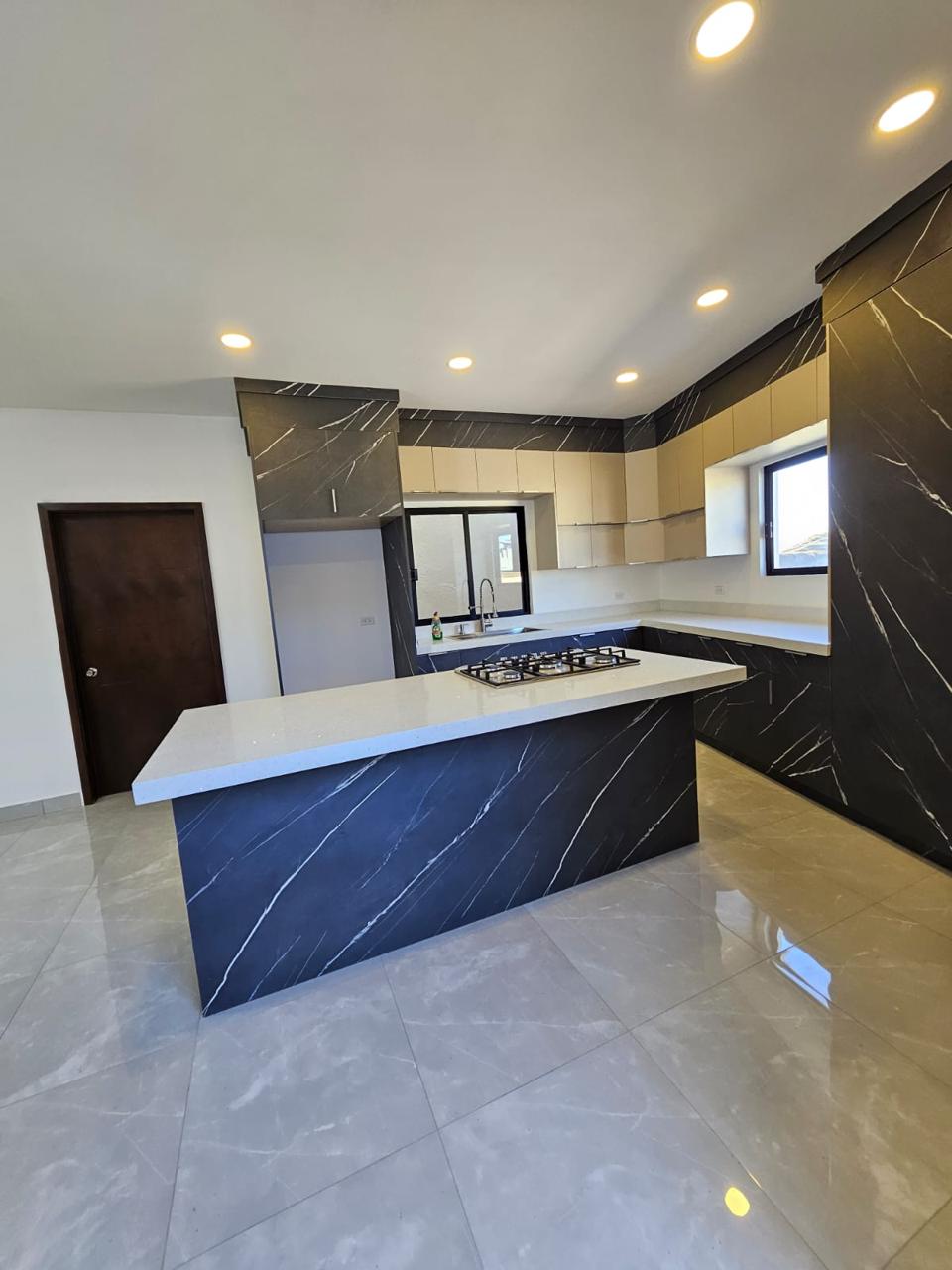 3.CASA EN LEANDRO VALLE, TIJUANA